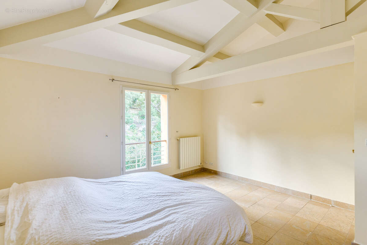 Maison à MARSEILLE-9E