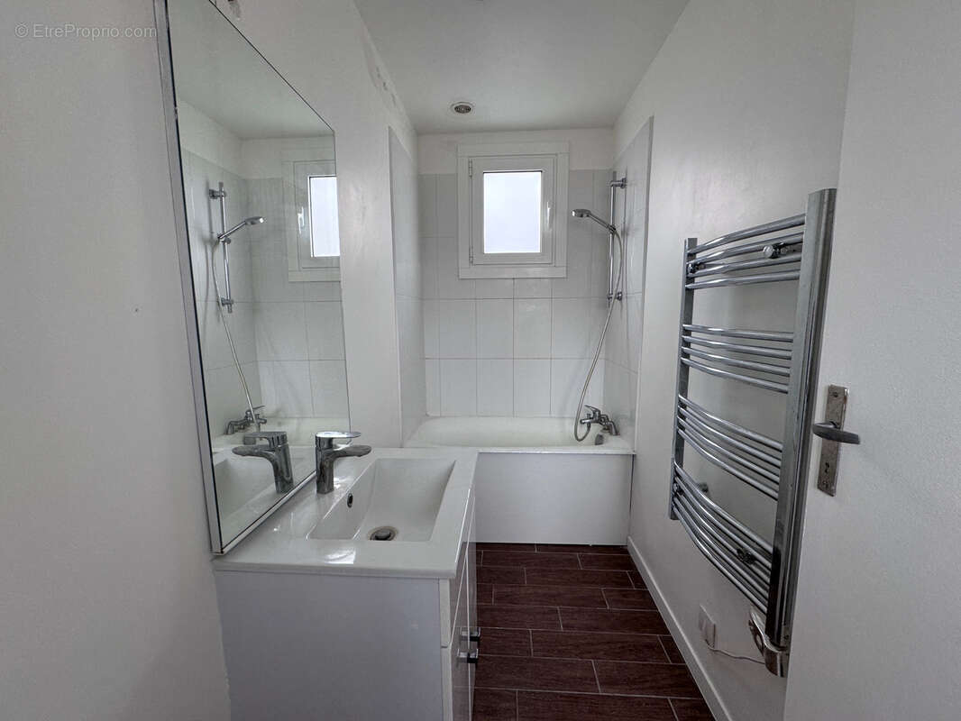 Appartement à ATHIS-MONS