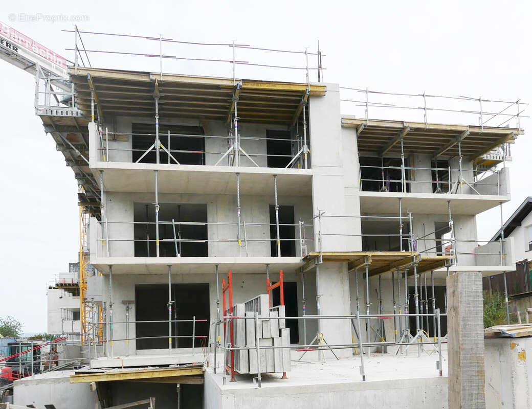 Appartement à VILLY-LE-PELLOUX