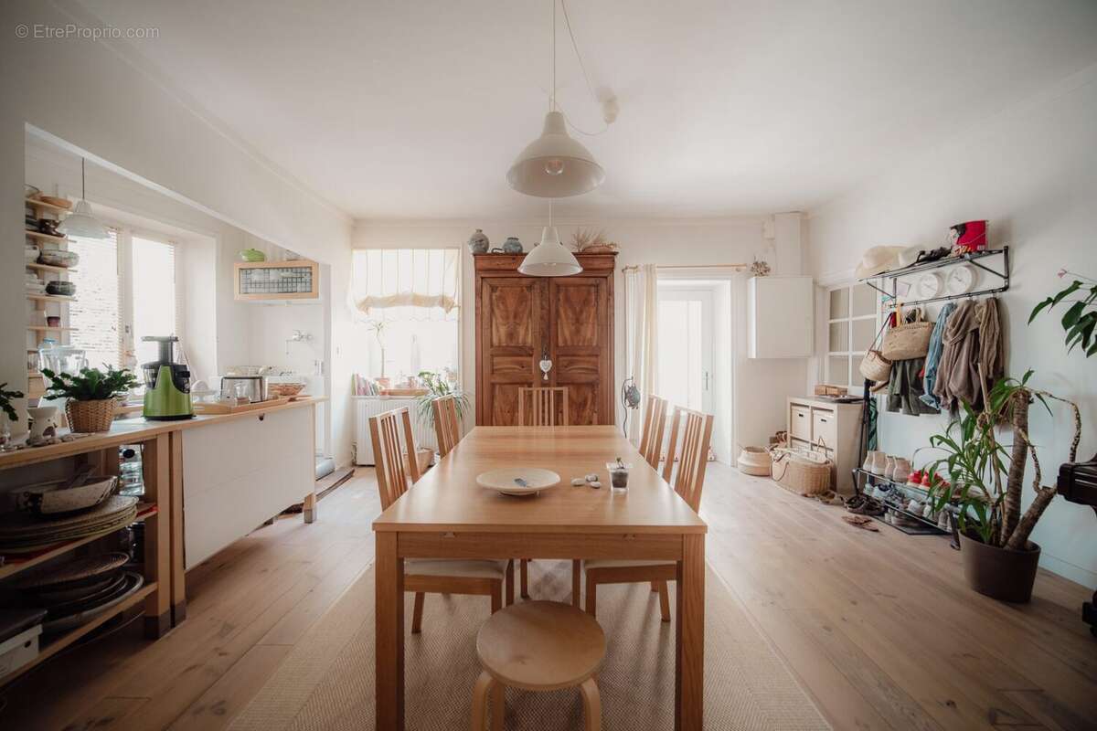 Appartement à VIC-LE-COMTE