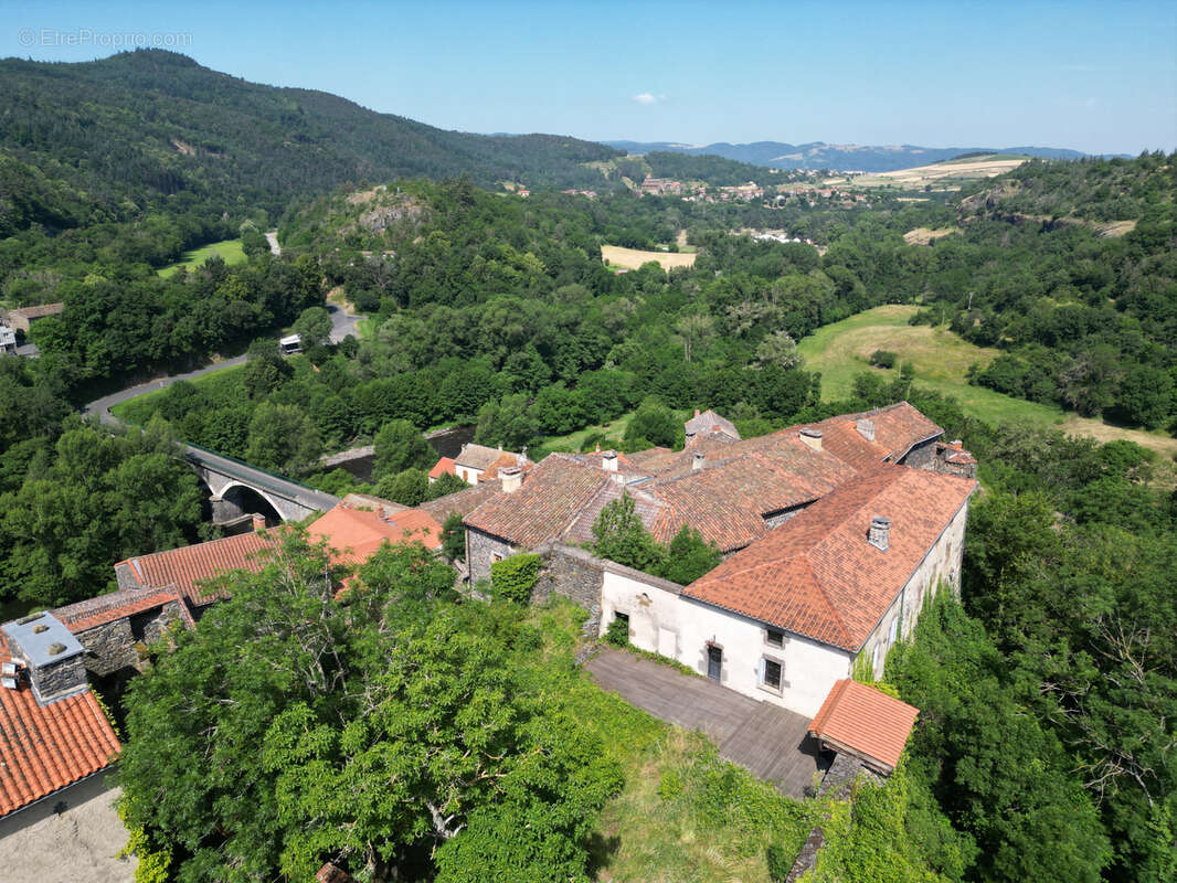 Maison à SAINT-ARCONS-D&#039;ALLIER