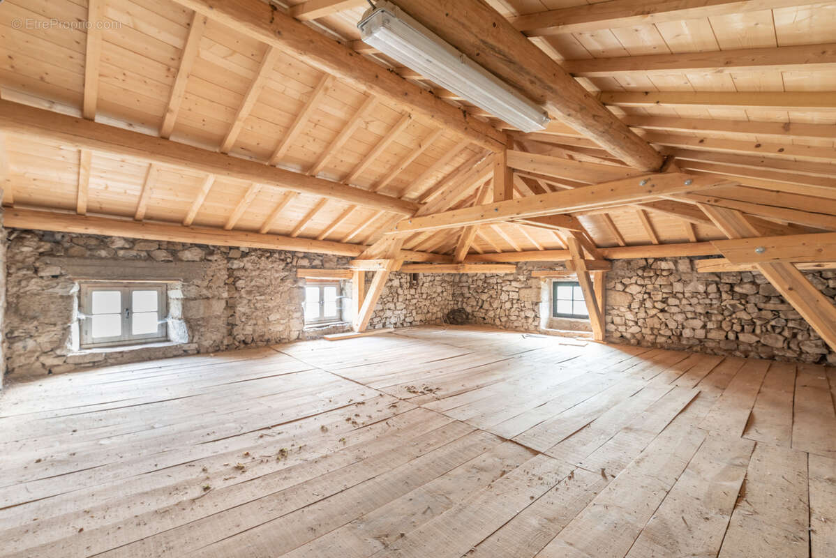 Maison à SAINT-ARCONS-D&#039;ALLIER