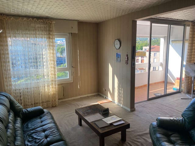 Appartement à SAINT-ETIENNE