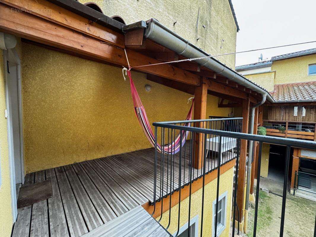 Appartement à PONT-DE-VAUX