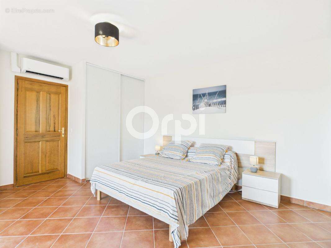 Maison à LES ADRETS-DE-L&#039;ESTEREL