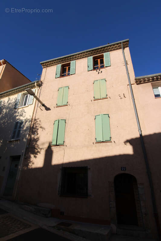 Appartement à HYERES