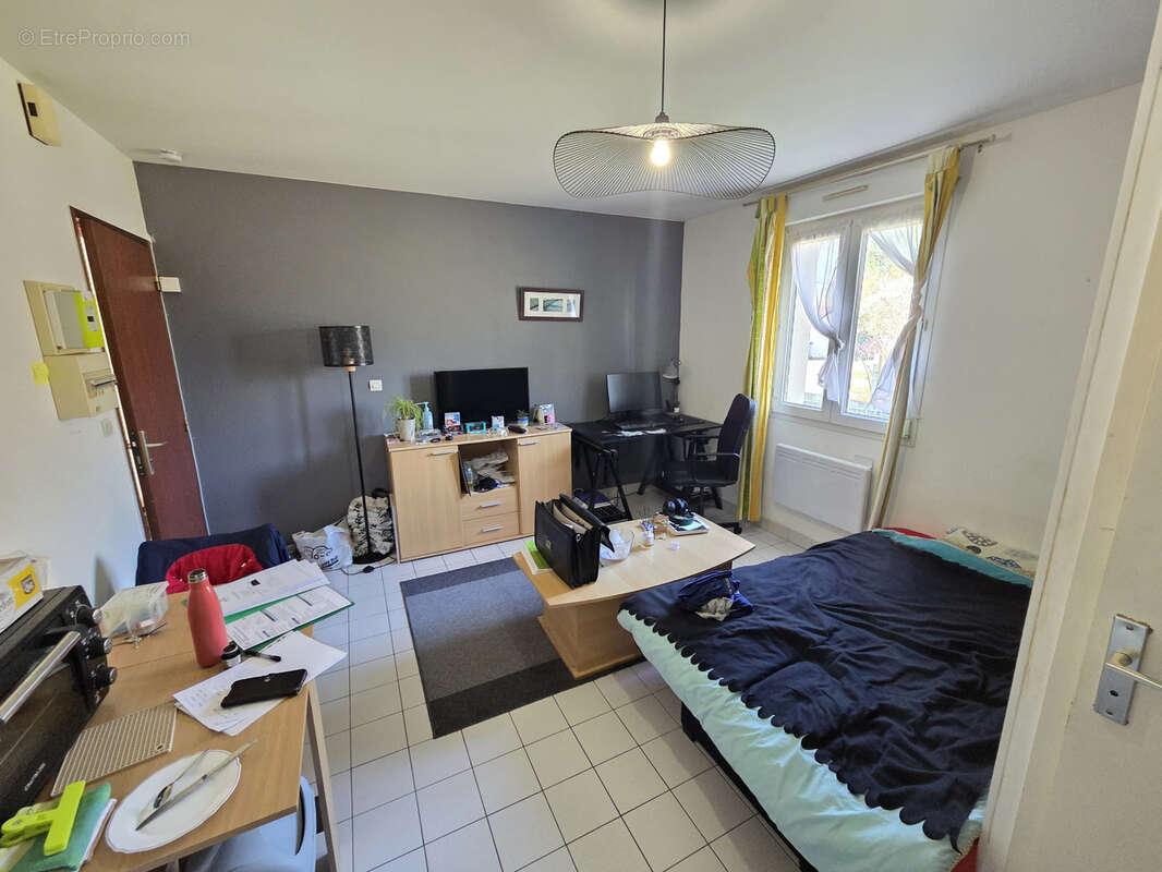 Appartement à YZEURE