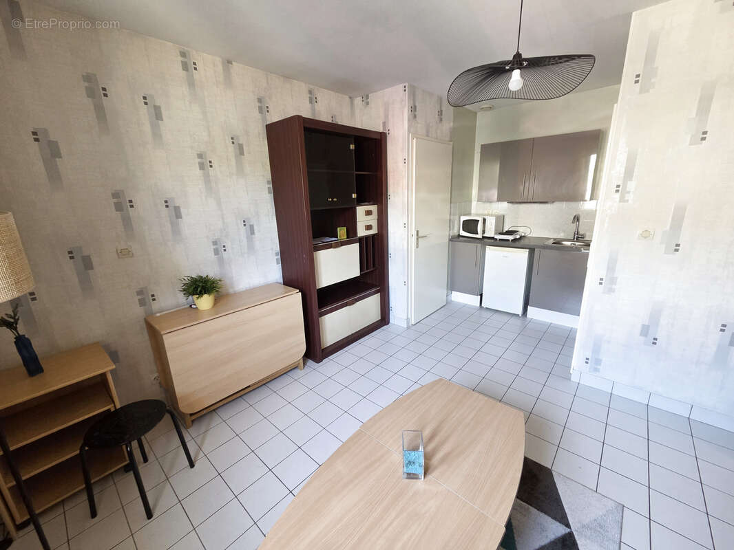 Appartement à YZEURE