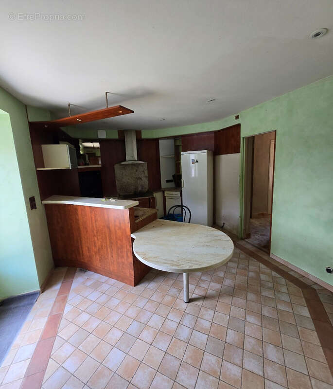 Maison à MESLAY-DU-MAINE