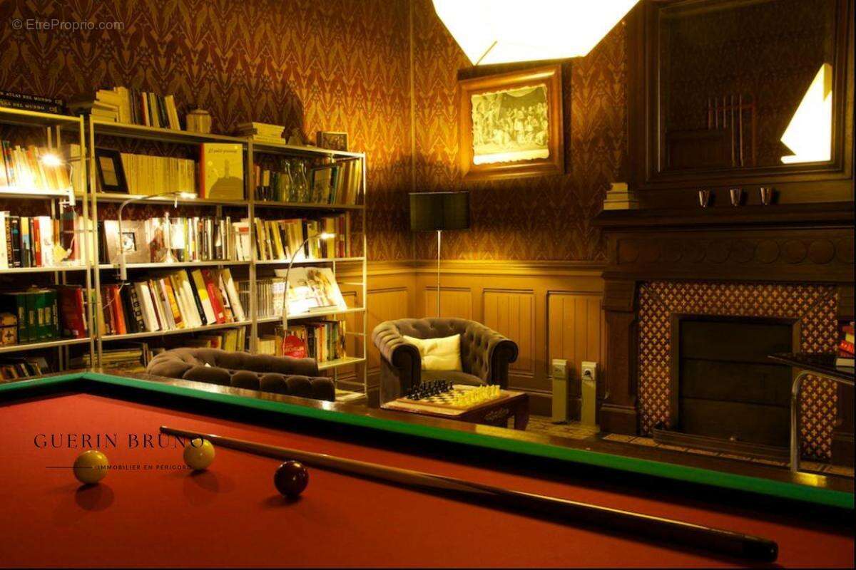 Maison à SAINT-FRONT-DE-PRADOUX