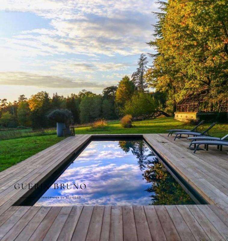 Maison à SAINT-FRONT-DE-PRADOUX