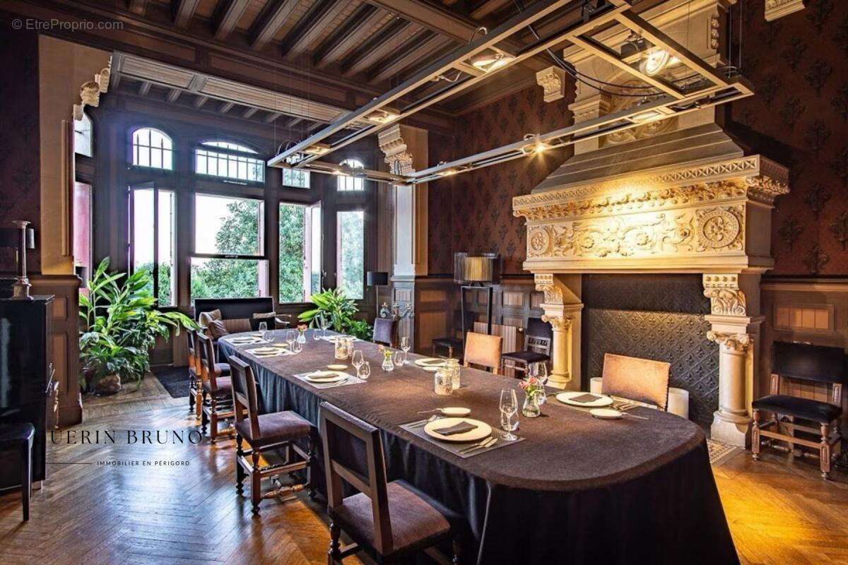 Maison à SAINT-FRONT-DE-PRADOUX