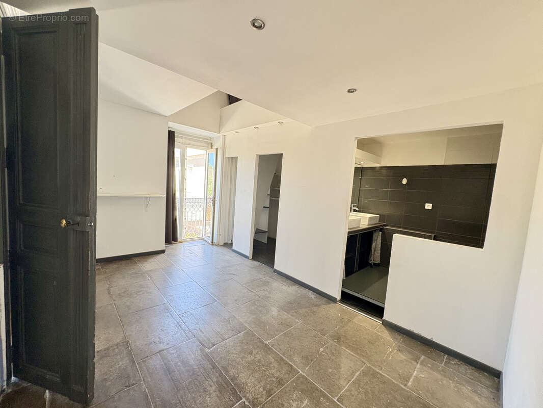 Appartement à AIGUES-VIVES