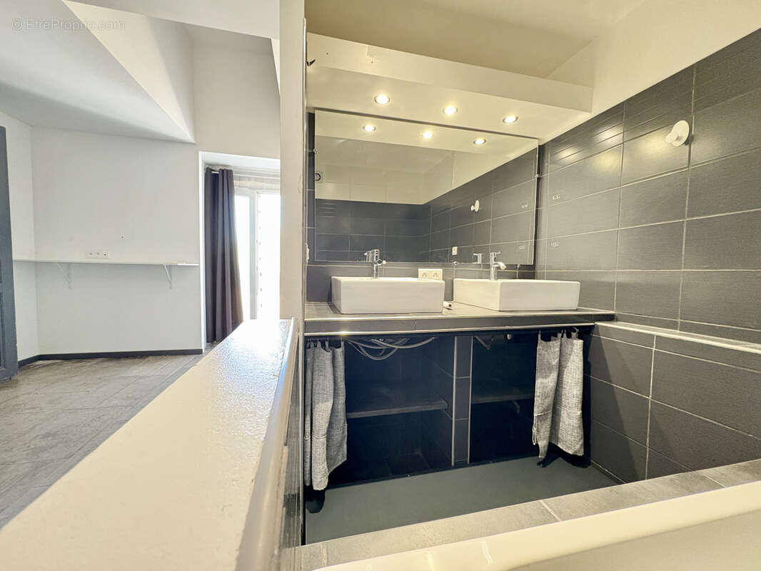 Appartement à AIGUES-VIVES