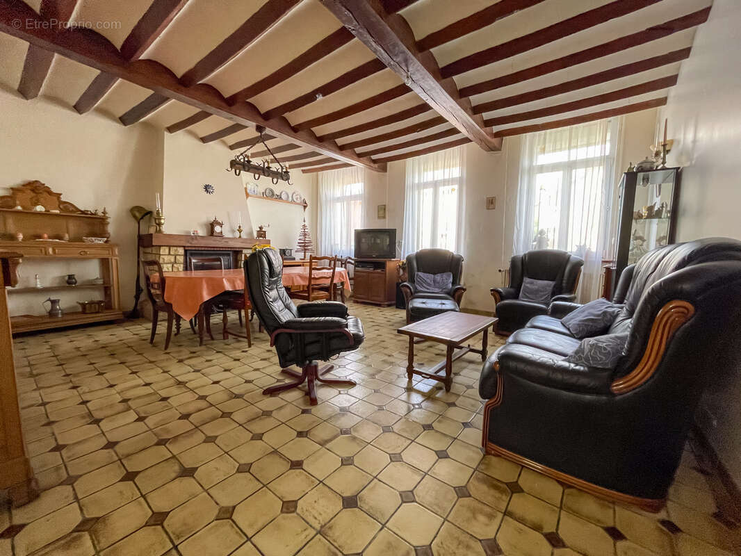 Maison à FRESNES-SUR-ESCAUT