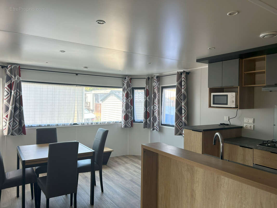 Maison à SALLERTAINE