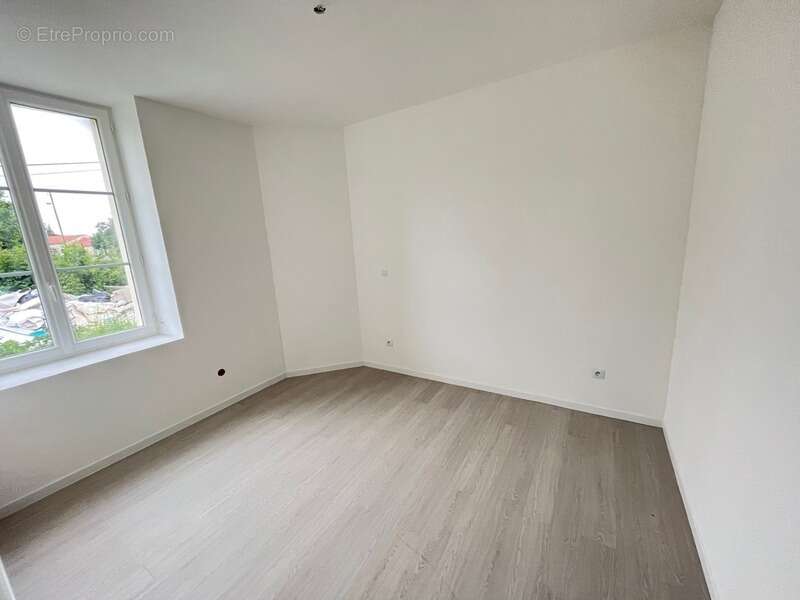 Maison à HONDEVILLIERS