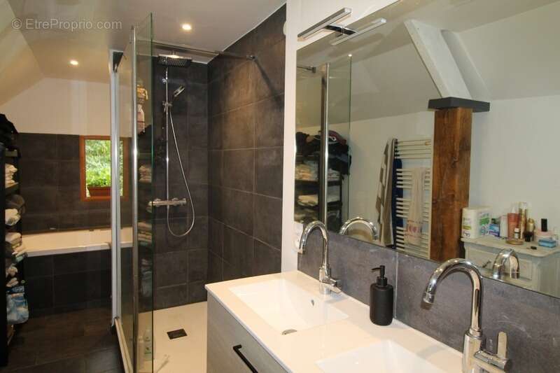 Maison à LE TORQUESNE