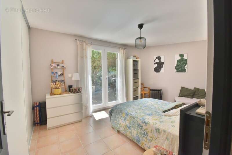 Maison à SAINT-RESTITUT