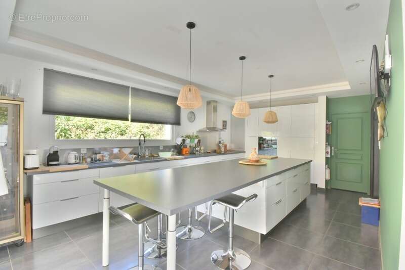 Maison à SAINT-RESTITUT