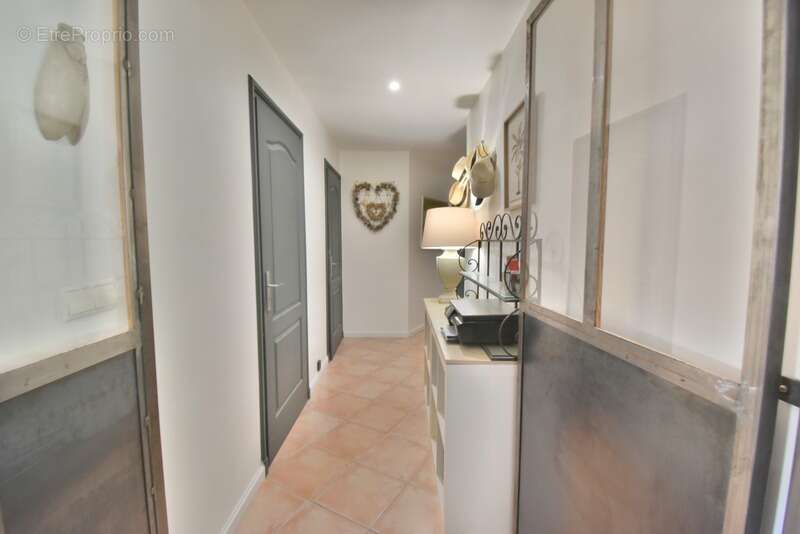 Maison à SAINT-RESTITUT