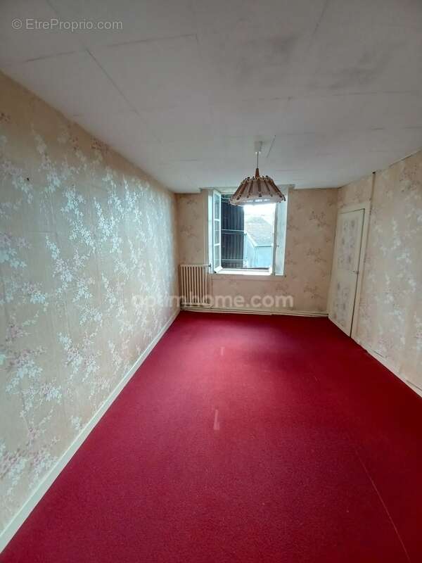 Maison à QUINCY-LANDZECOURT