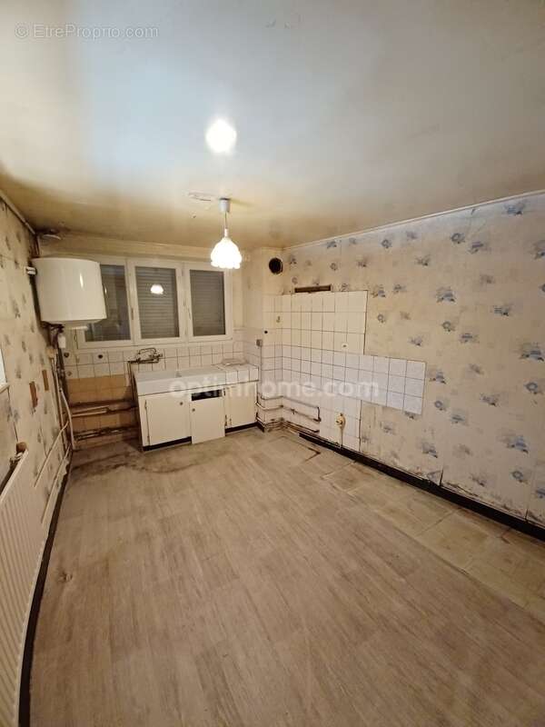 Maison à QUINCY-LANDZECOURT