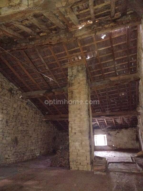 Maison à QUINCY-LANDZECOURT