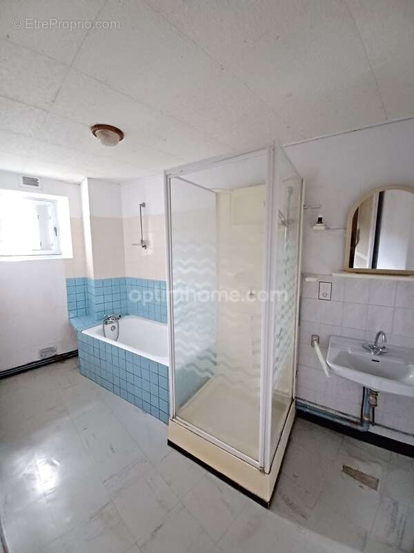 Maison à QUINCY-LANDZECOURT