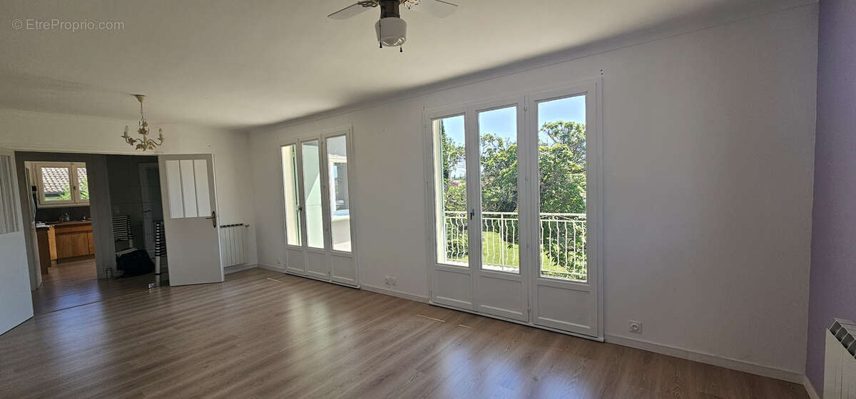 Maison à PORTES-LES-VALENCE