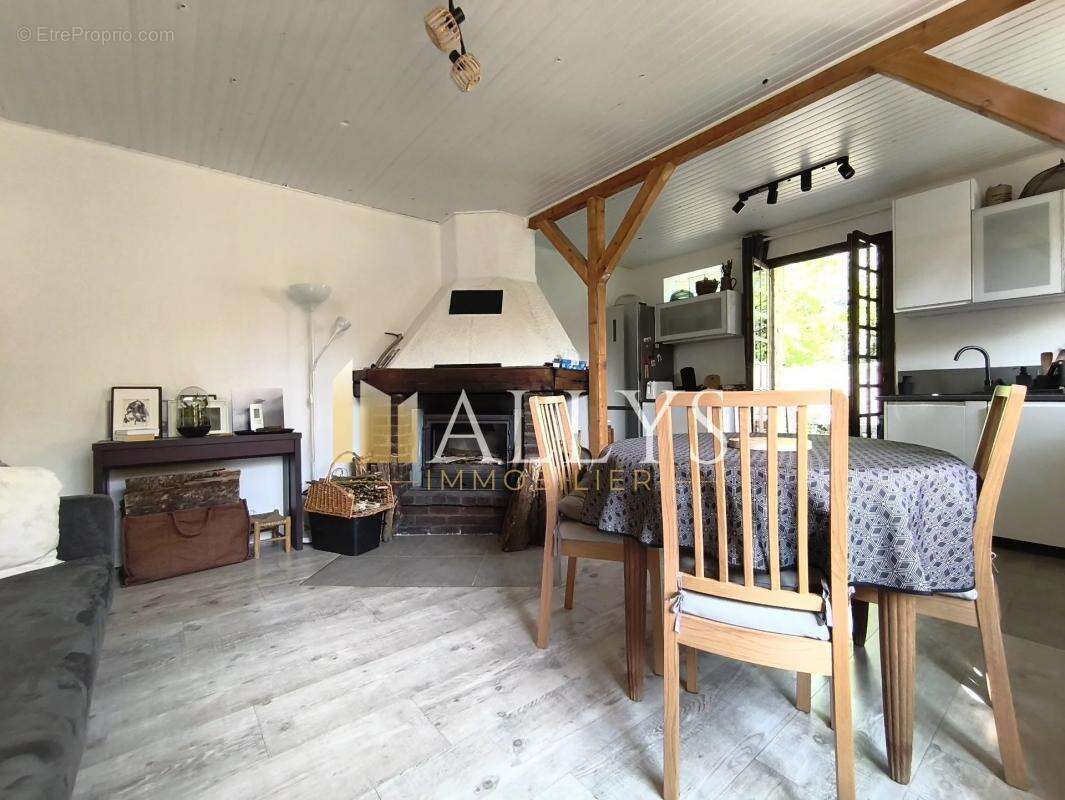 Maison à CHAUMONT-EN-VEXIN