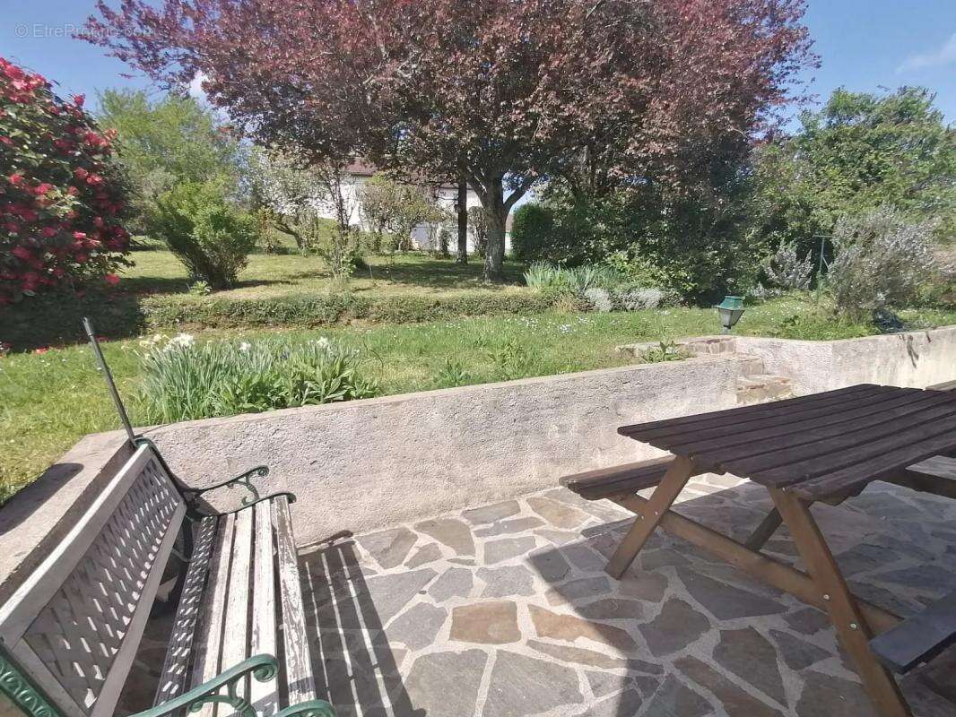 Maison à LA SOUTERRAINE