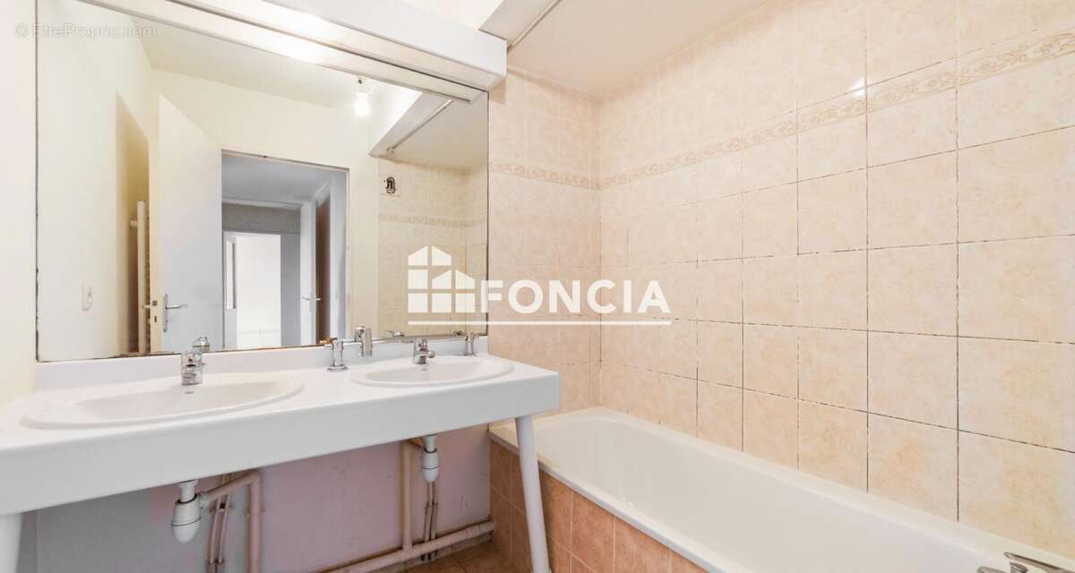 Appartement à VILLEURBANNE