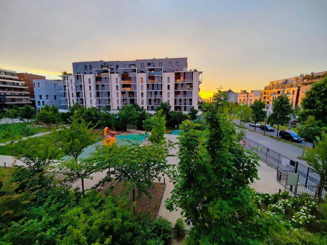 Appartement à COLOMBES