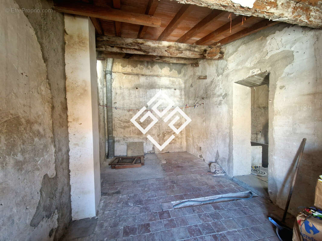 Maison à SALLES-D&#039;AUDE