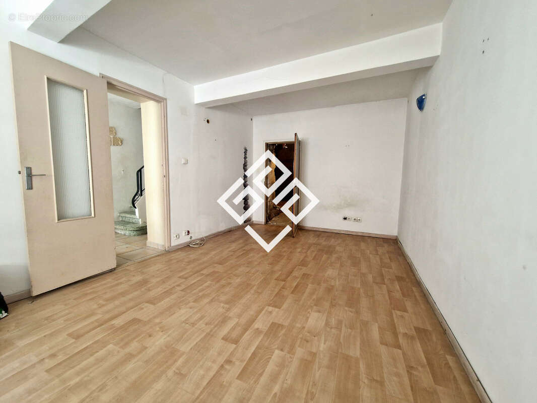 Maison à SALLES-D&#039;AUDE