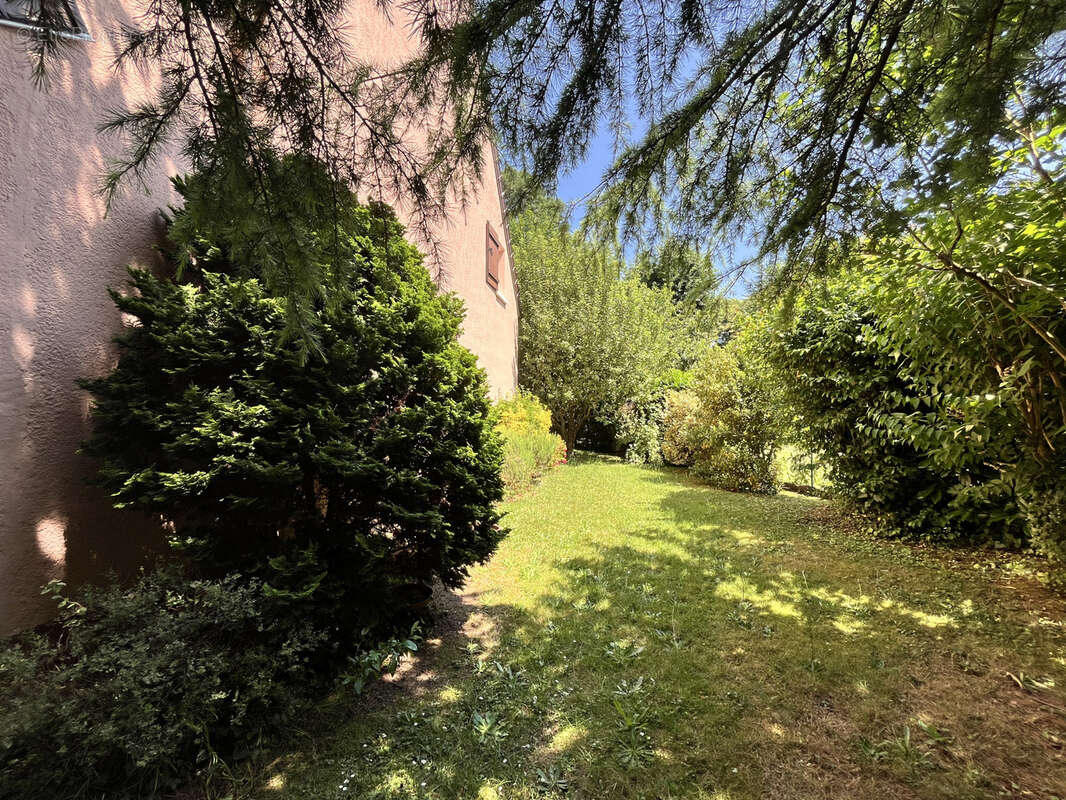 Maison à GUERMANTES