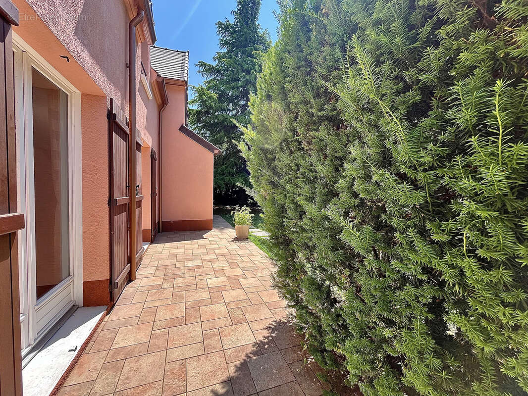 Maison à GUERMANTES