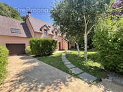 Maison à GUERMANTES