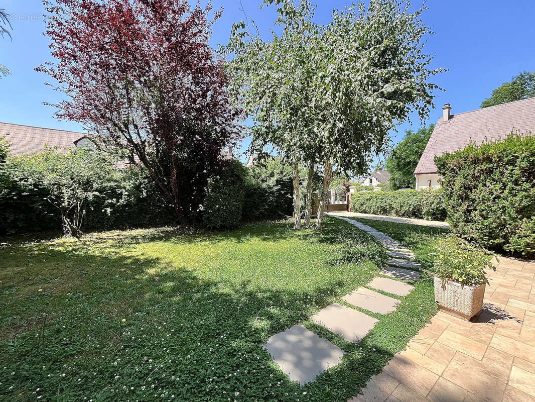 Maison à GUERMANTES