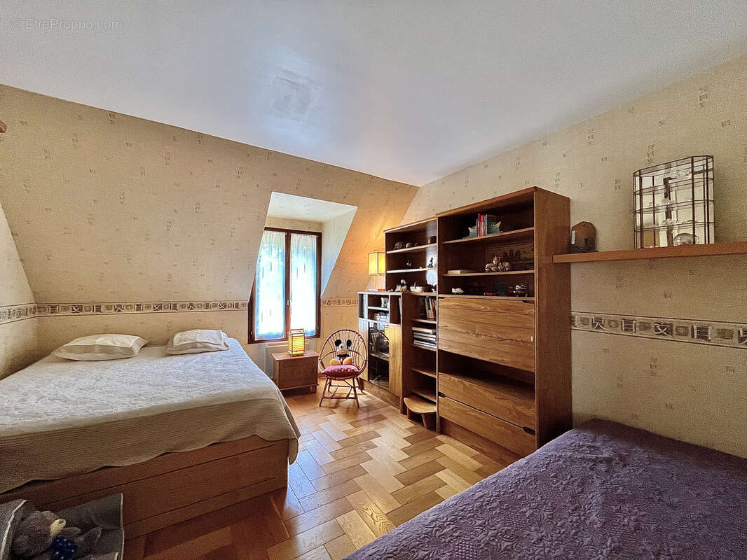 Maison à GUERMANTES