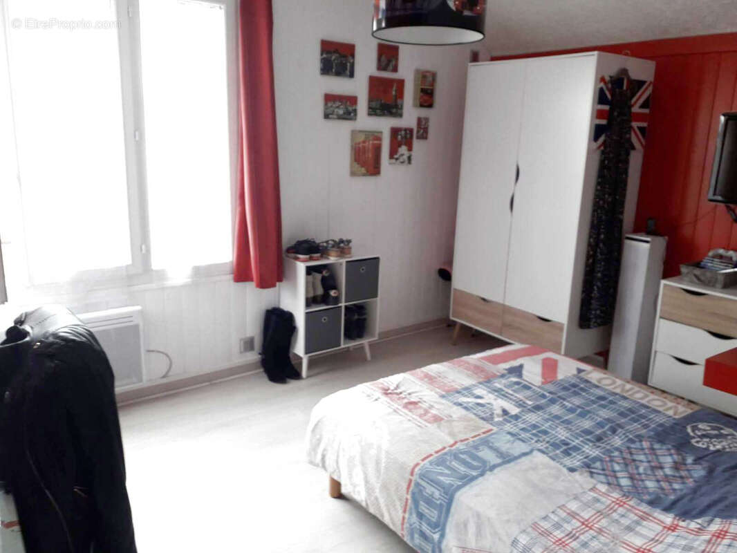 Maison à SAINT-SAUFLIEU