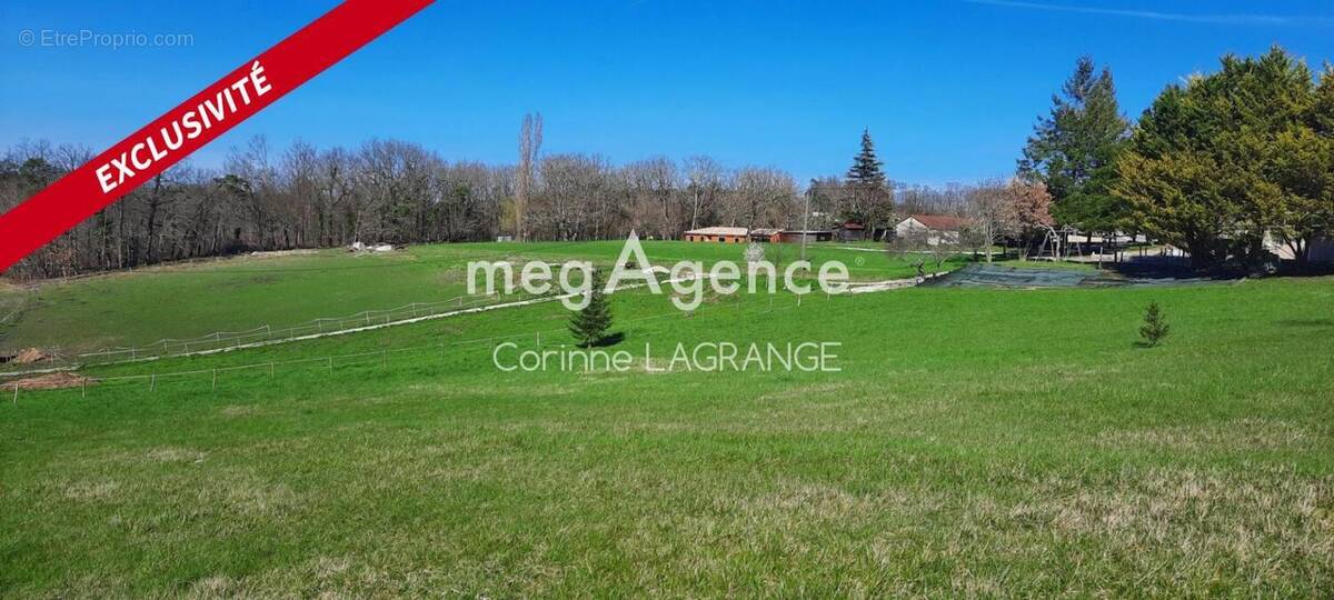 Terrain à TRELISSAC