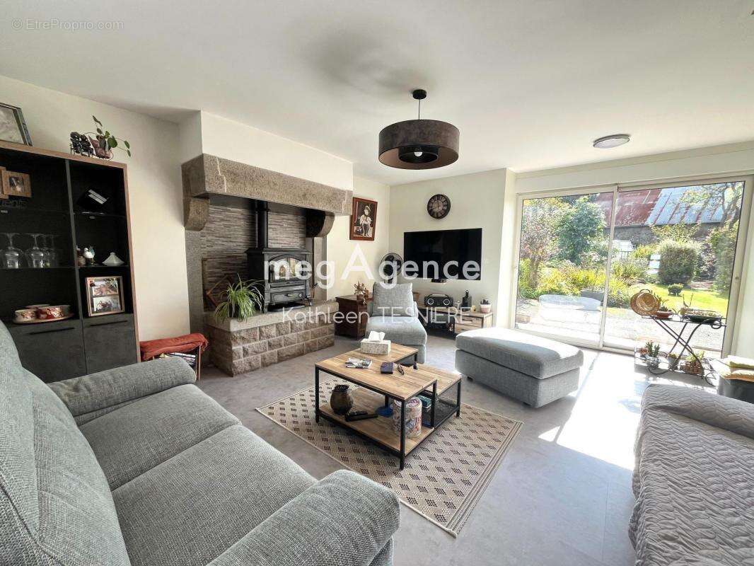 Maison à VILLEDIEU-LES-POELES