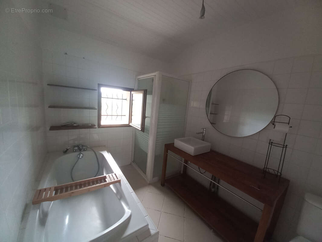 Maison à TRIE-SUR-BAISE