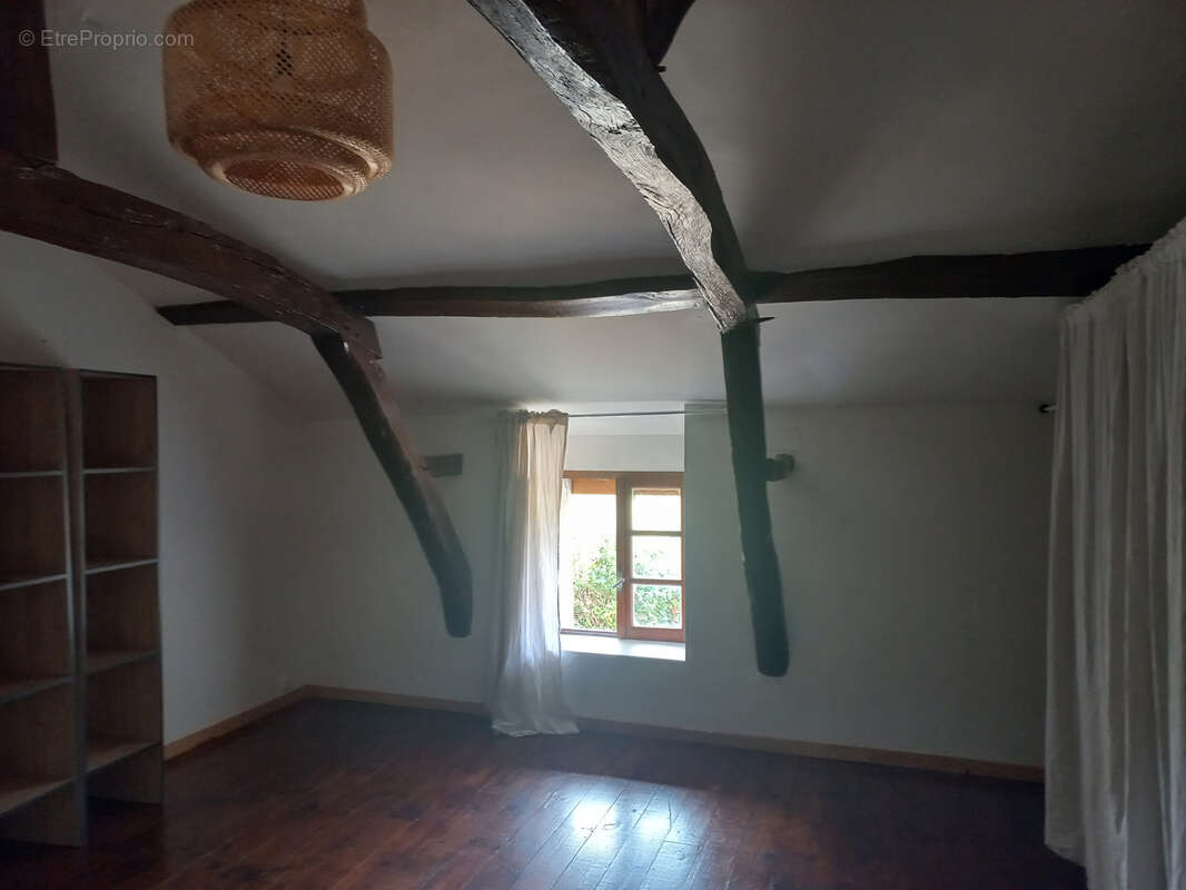 Maison à TRIE-SUR-BAISE