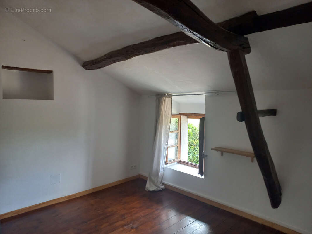 Maison à TRIE-SUR-BAISE