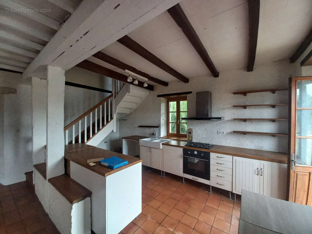 Maison à TRIE-SUR-BAISE