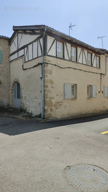 Maison à SAINT-MACAIRE