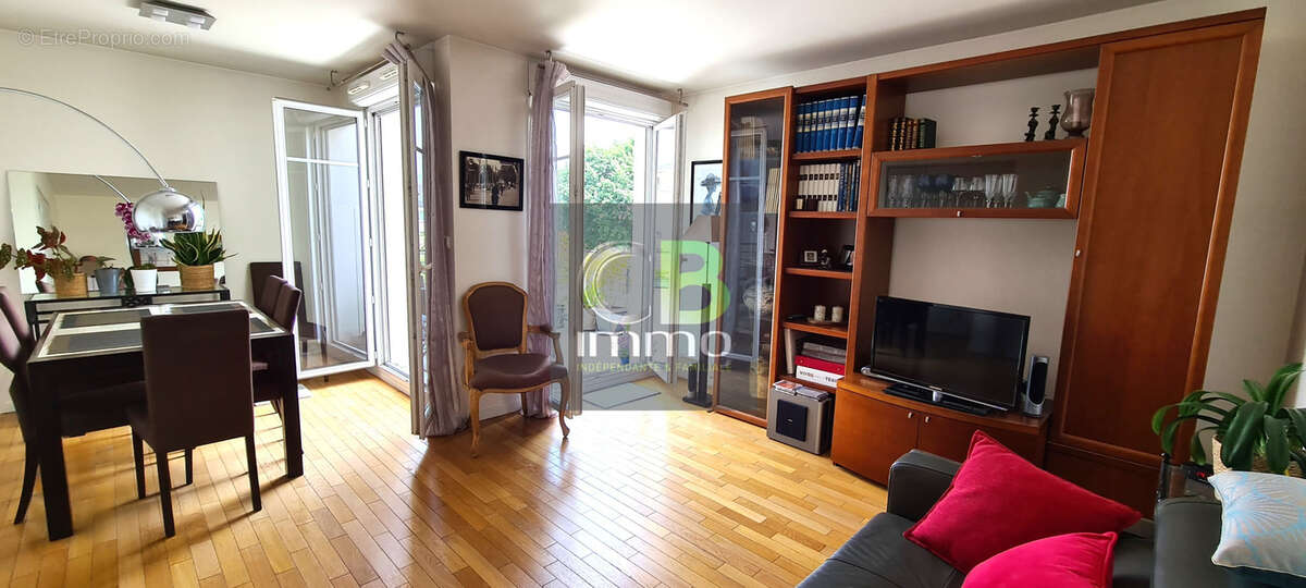 Appartement à LE PLESSIS-TREVISE